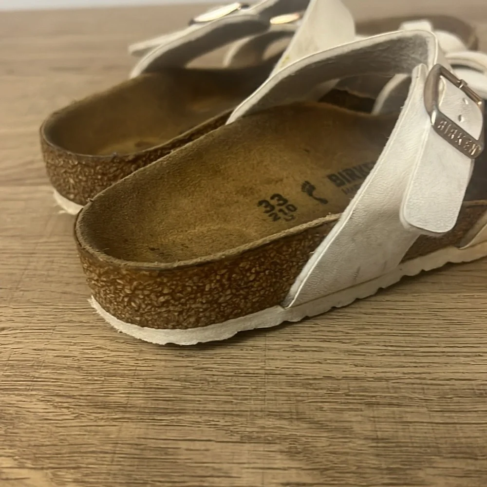 Birkenstock, white sandals, kids sz 2